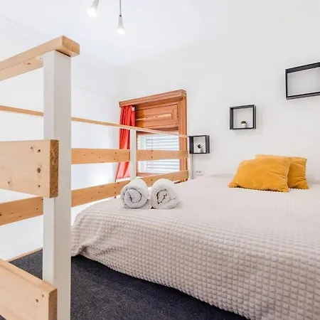 Secluded Spacious Oasis-best Location In Downtown Apartmán *