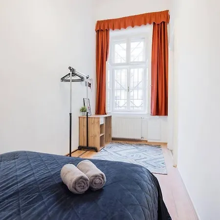 Apartmán Secluded Spacious Oasis-best Location In Downtown Budapešť